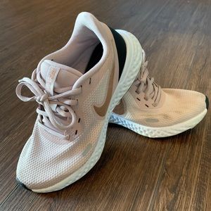 Blush and black Nikes